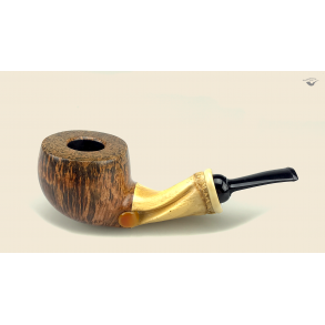 Pot with twisted Bamboo